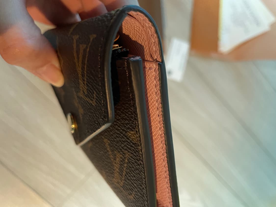 루이비통 빅토린 월렛 모노그램 로즈 발레린 M62360 지갑 판매합니다 상품이미지6