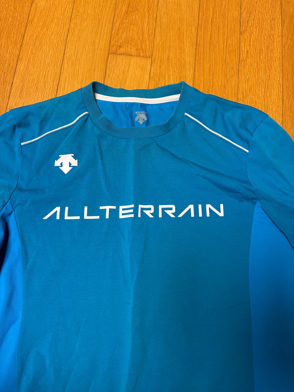 데상트 긴팔 95 상품이미지1