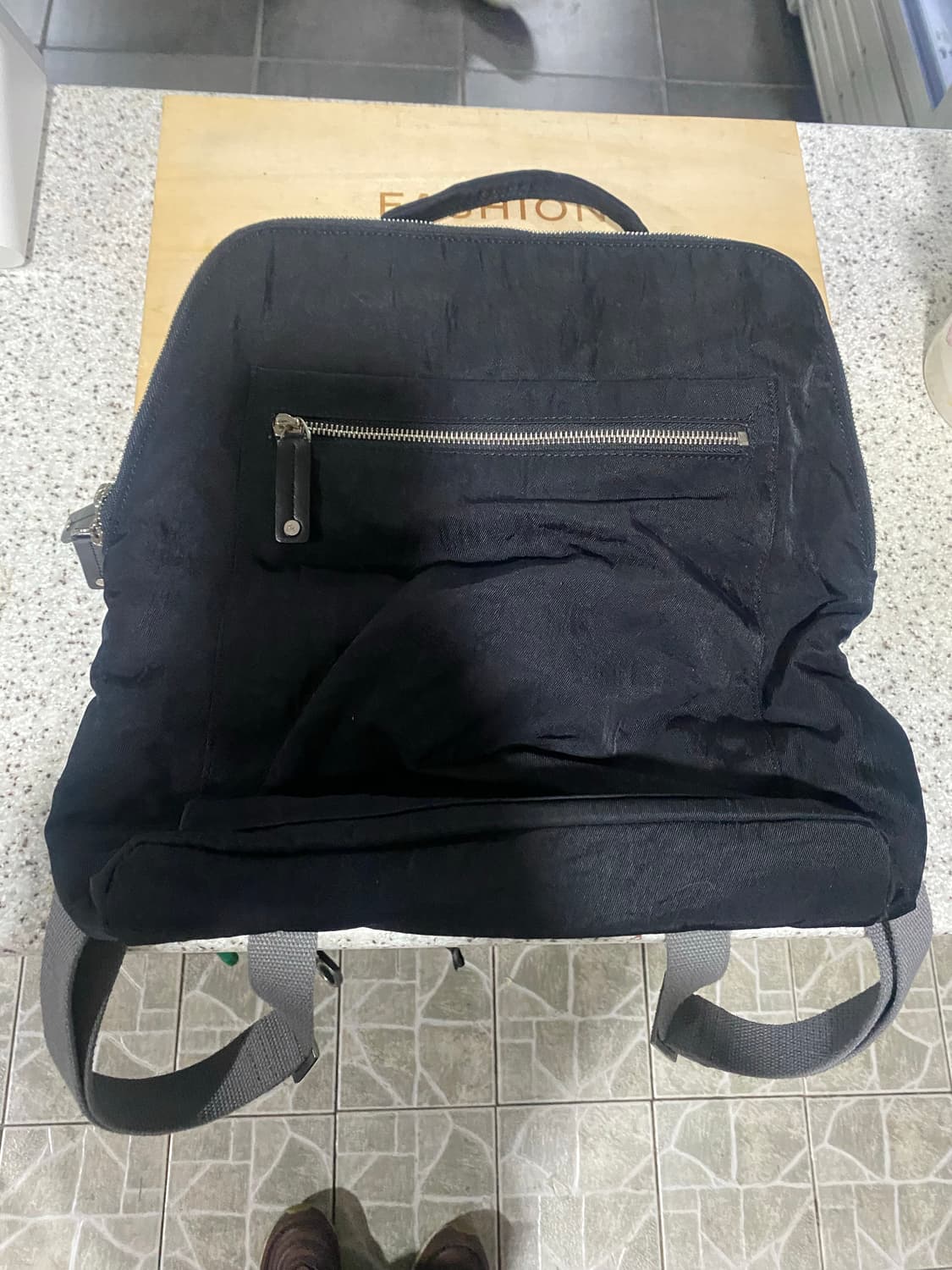 ANU ANU 블랙 백팩 상품이미지1