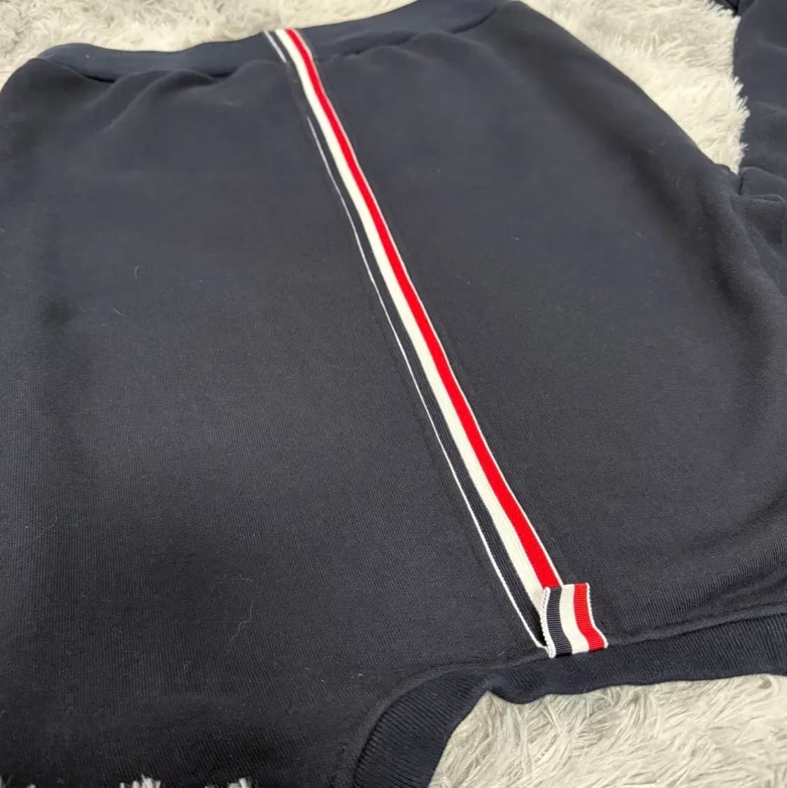 [2 size] 톰브라운 백삼선 맨투맨 상품이미지2