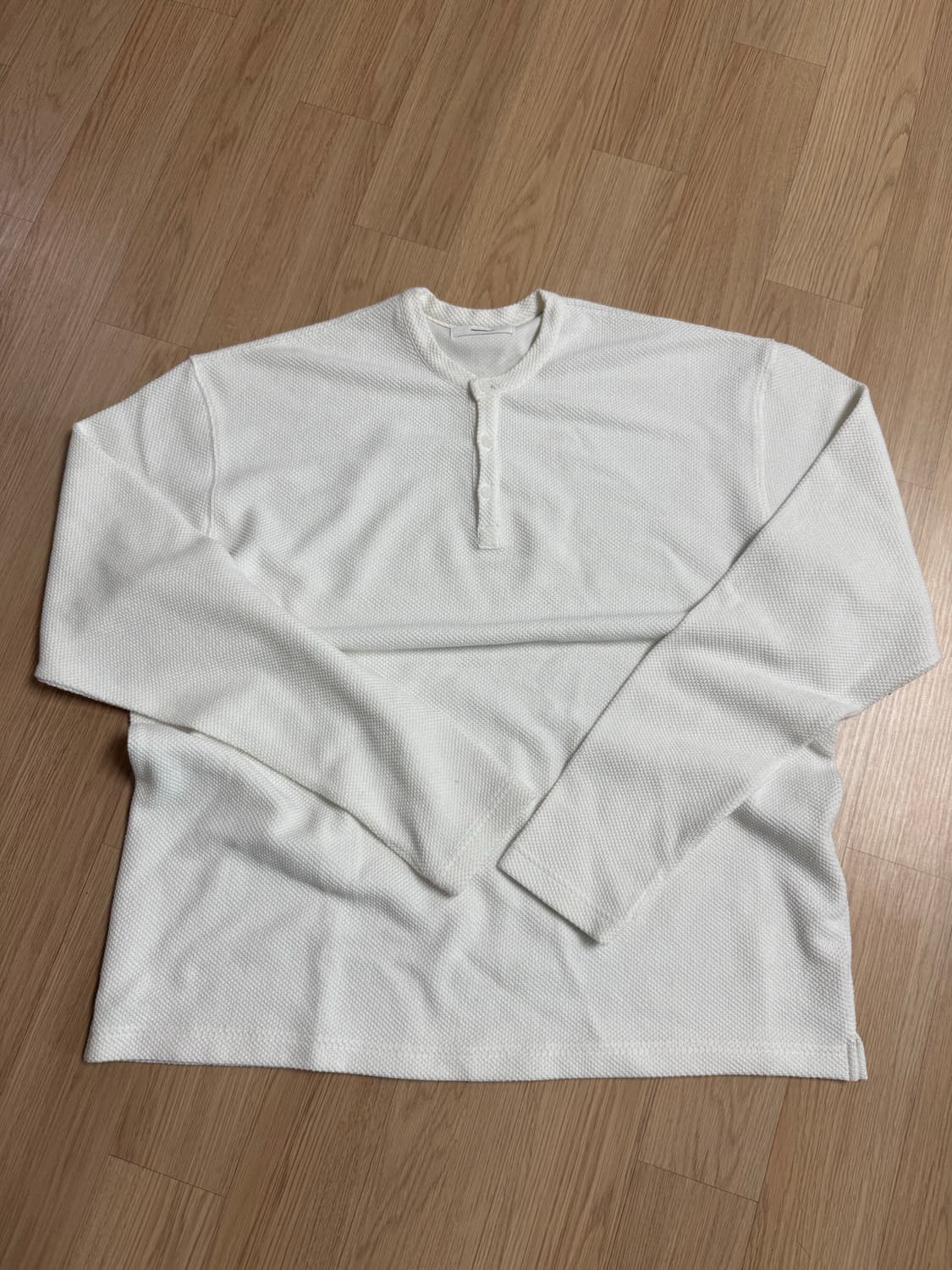 논노드 핑거홀헨리닉티셔츠  화이트 2size 상품이미지2