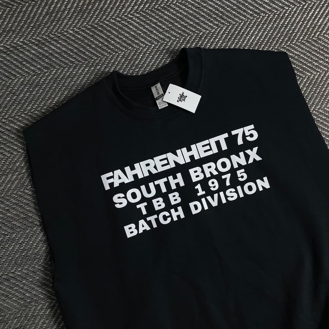 길단 빈티지 레터링 밧시핏 슬리브리스o 3413 상품이미지3