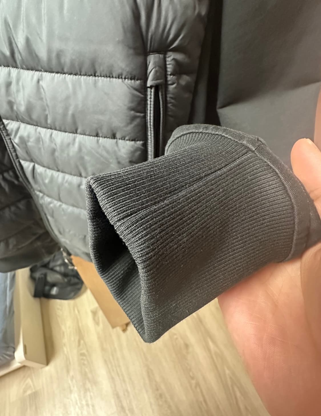 파라점퍼스 경량패딩 니트패딩 블랙 L 상품이미지4