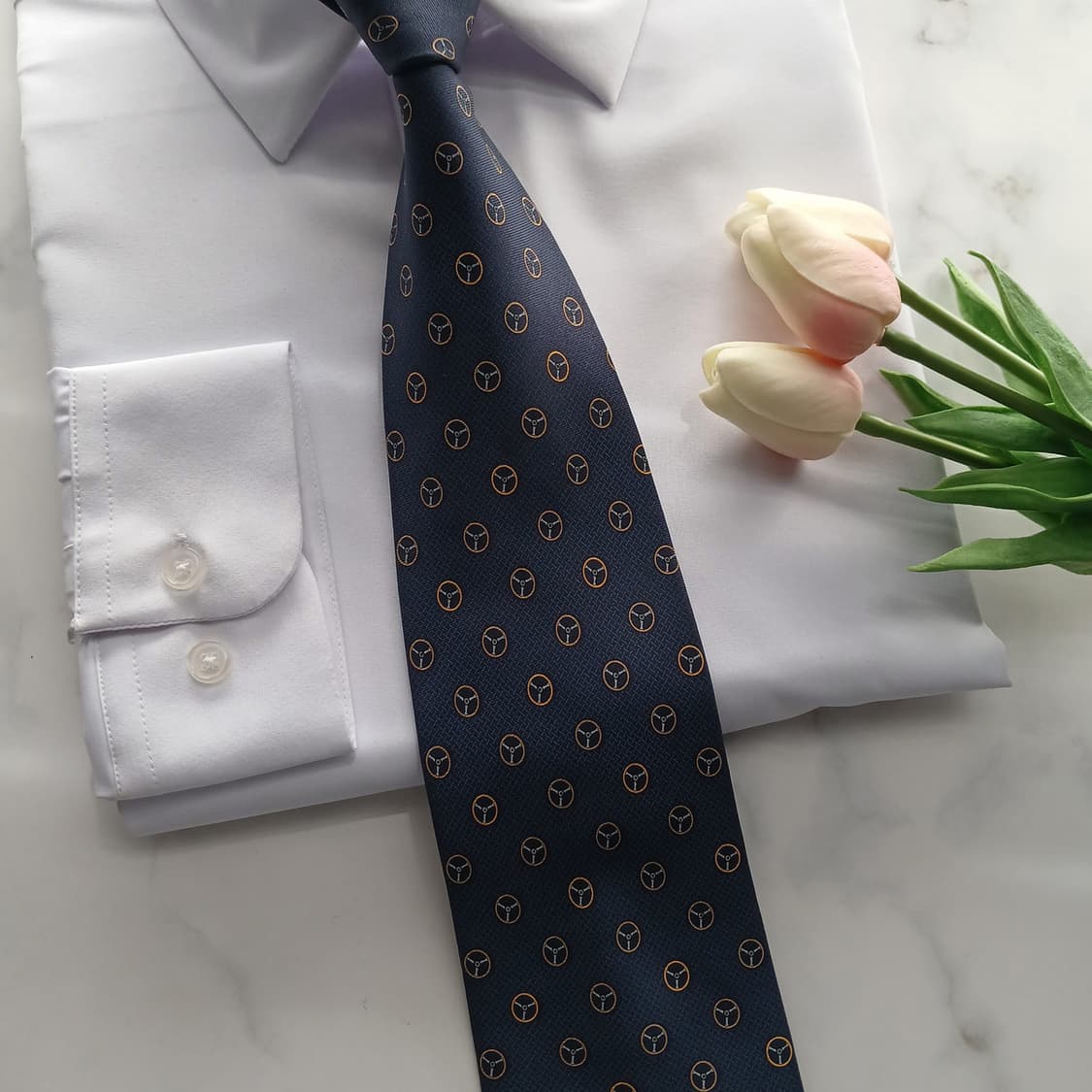 던힐 실크 네이비 오토모티브 패턴 넥타이 9.5cm B등급 A18342
 상품이미지5