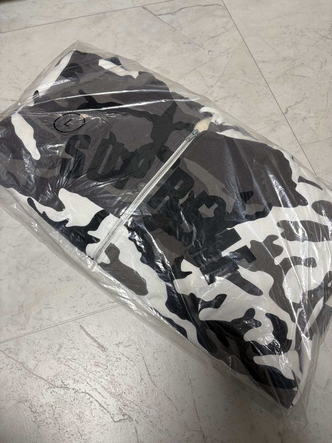 슈프림 아크 써멀 라인드 집업 후드 스웨트셔츠 스노우 카모 상품이미지3