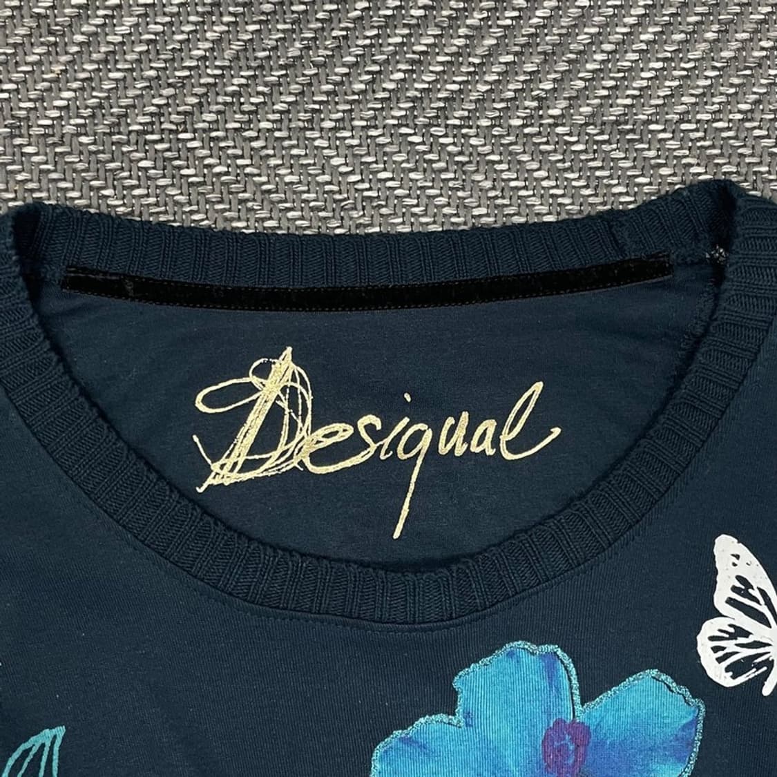 데시구알 패턴 프린팅 롱 슬리브 v0321 상품이미지7