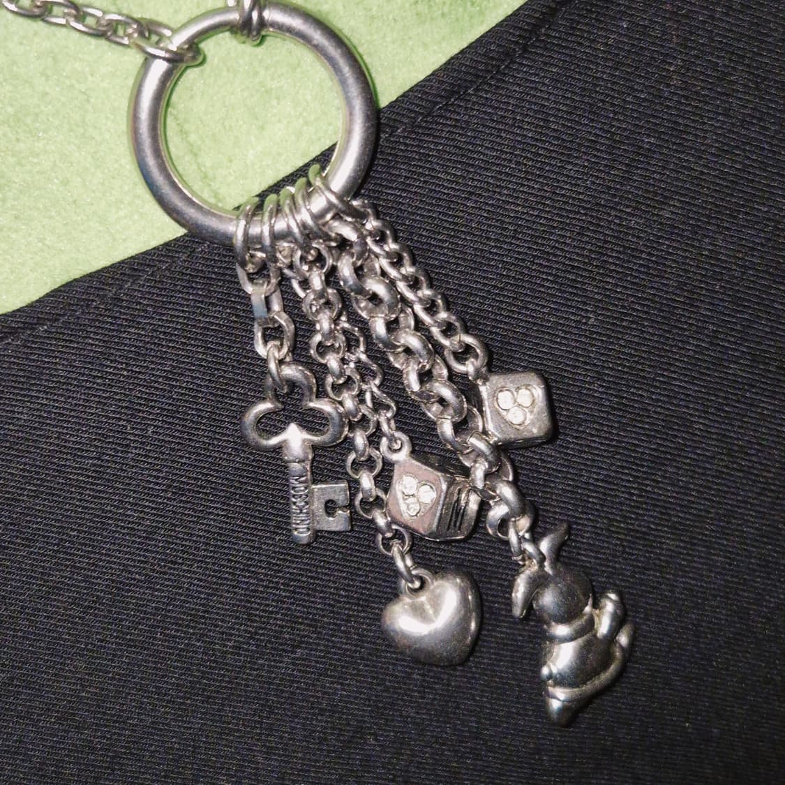 04s 이탈리아 모스키노 토끼 주사위&열쇠 목걸이 상품이미지9