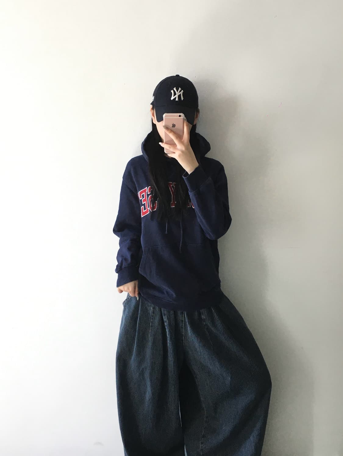 예스아이씨 자수로고 후드티 상품이미지2