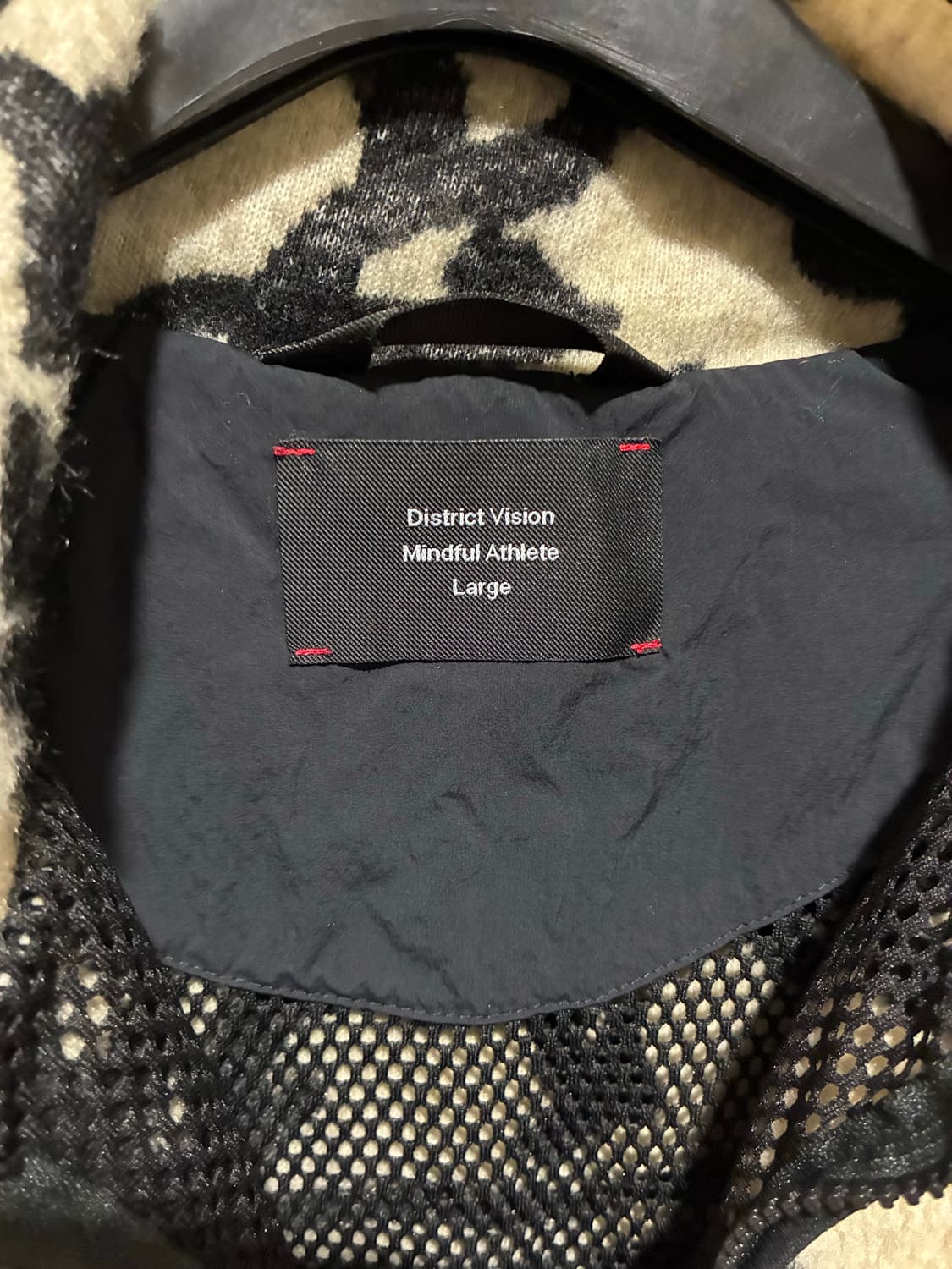 디스트릭트비전 후리스 상품이미지2