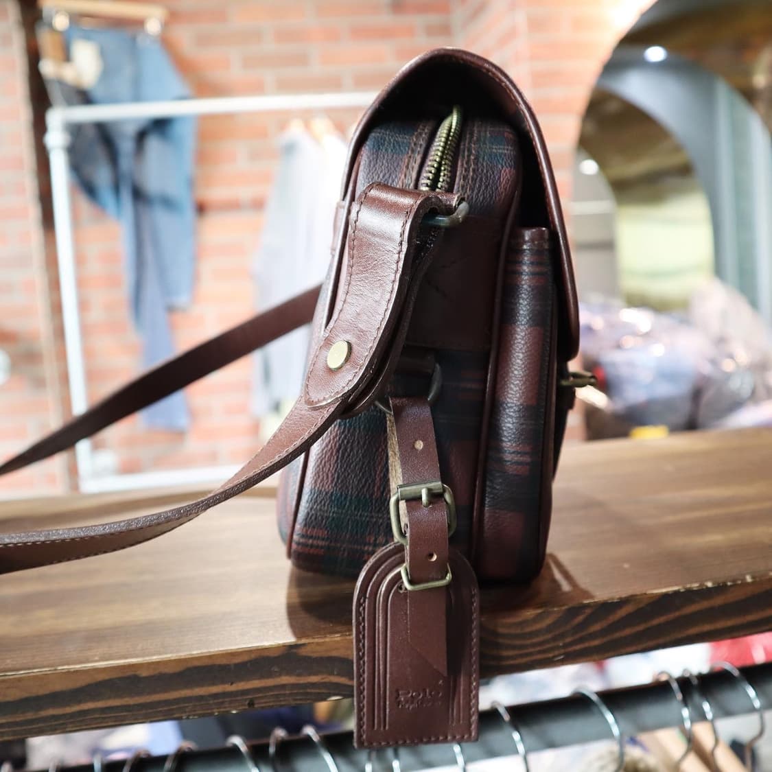 폴로 타탄체크 레더 크로스백 상품이미지4