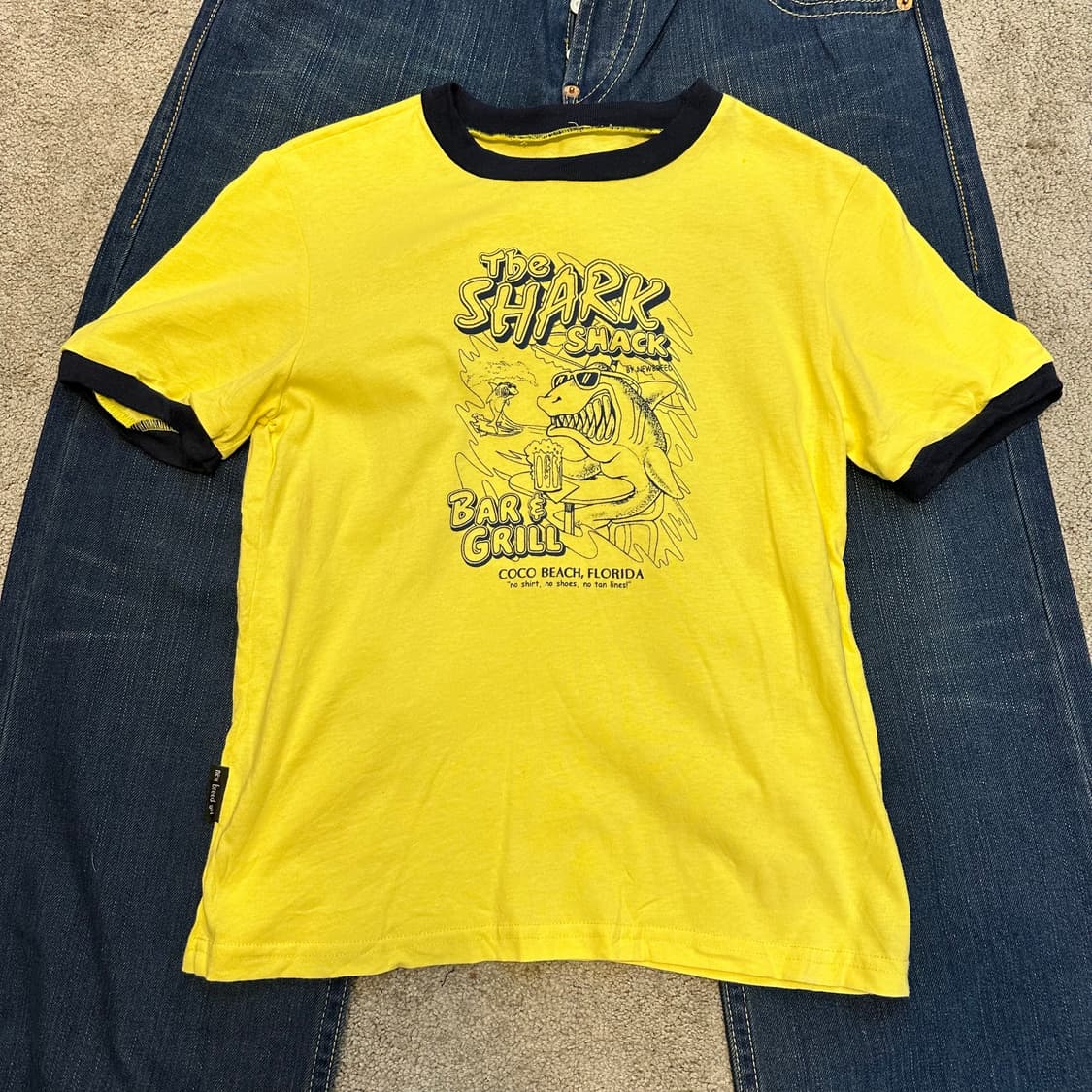 빈티지 옐로우 샤크 링거 반팔티M 상품이미지1
