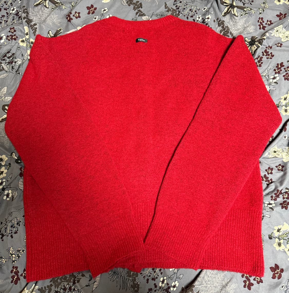 타일레 레드 가디건 2사이즈 팝니다 상품이미지2