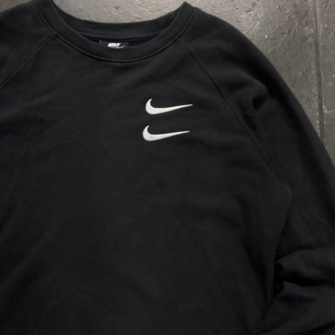 100 나이키 더블스우시 맨투맨 상품이미지2