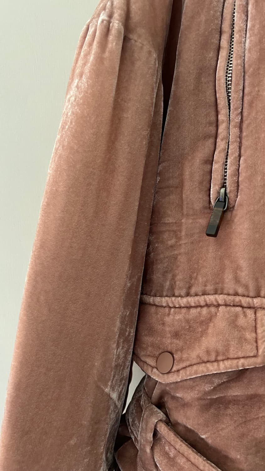 시뮬레이션한남 벨벳라이더재킷 상품이미지8