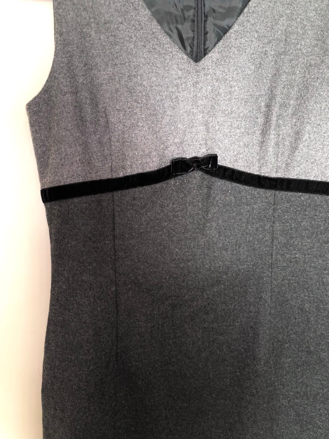 그레이 리본 딱붙핏 울 원피스 상품이미지5