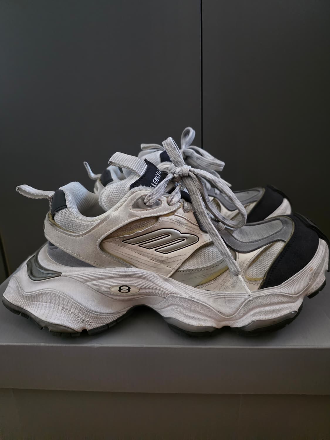 발렌시아가 카고스니커즈 그레이 상품이미지3