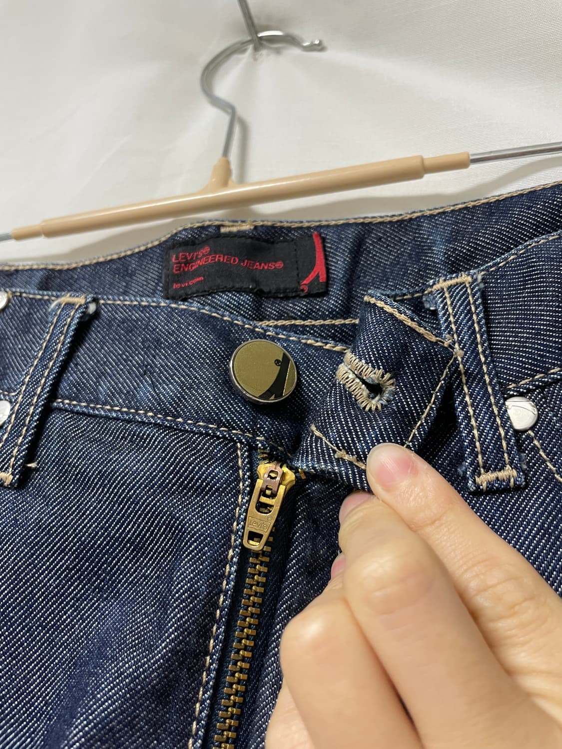 리바이스 엔지니어드진 리오셀 커브드 데님팬츠 청바지 상품이미지3