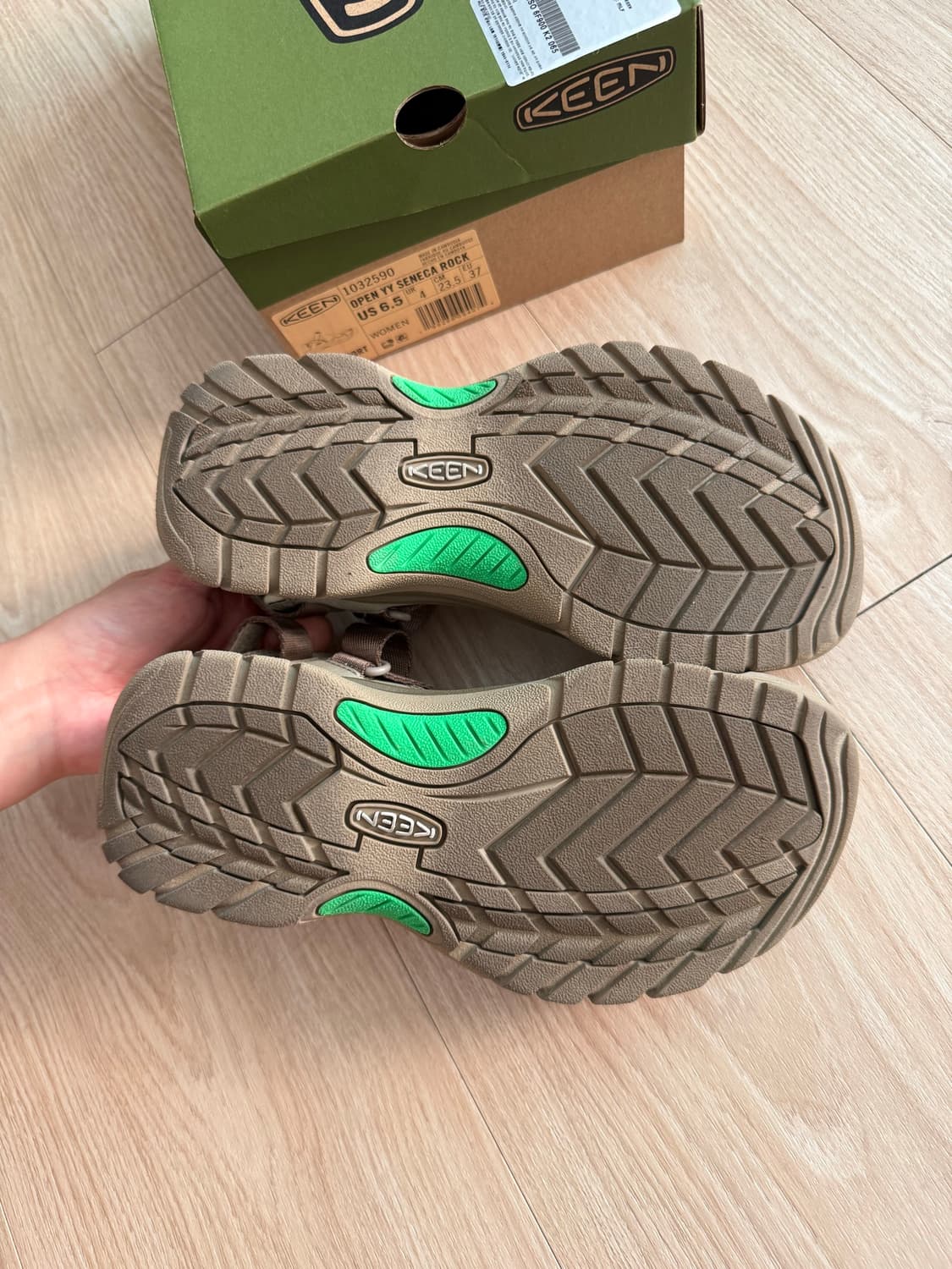 keen X openyy 콜라보 제라포트2 카키 상품이미지4