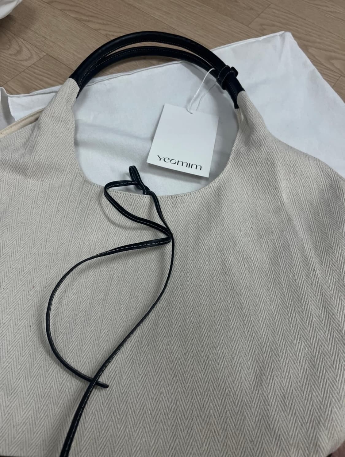 (택 있는 새상품 최저가) 여밈 베이스백 vase bag 상품이미지1