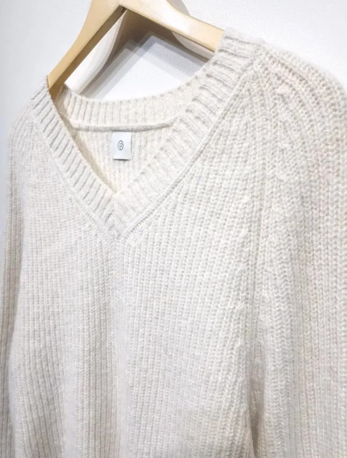 UMER 유메르 울 알파카 브이넥 니트 상품이미지3