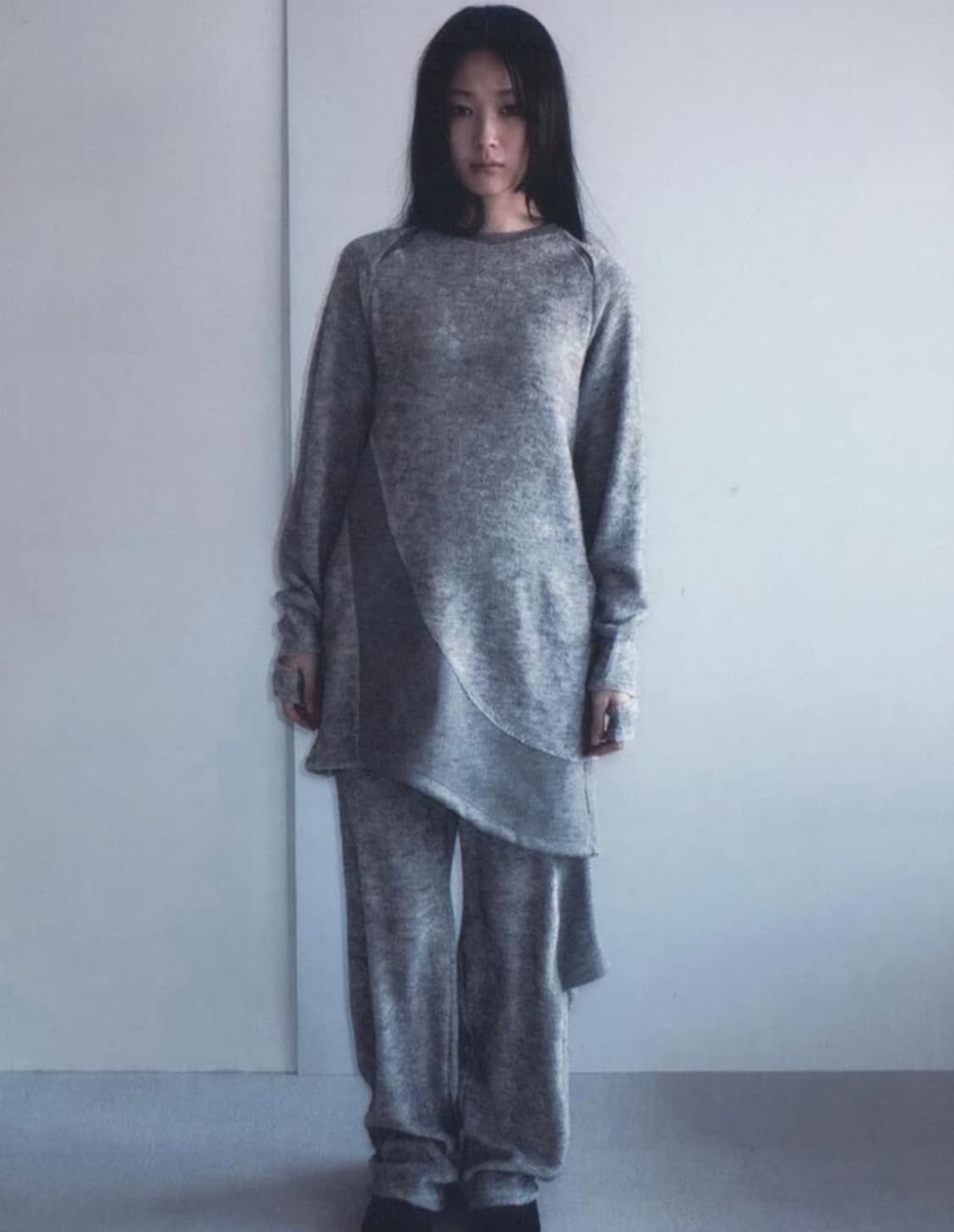 지초이 AW24 CURVED RAGLAN SWEATER 스웨터 원피스 상품이미지1