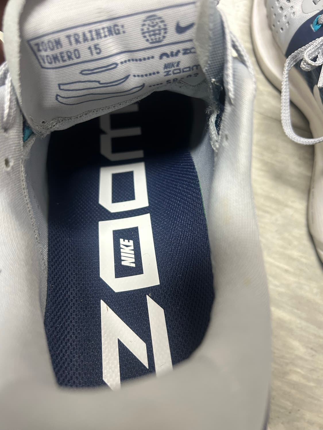 나이키 줌 보메로 15 남성 런닝화 275 상품이미지6