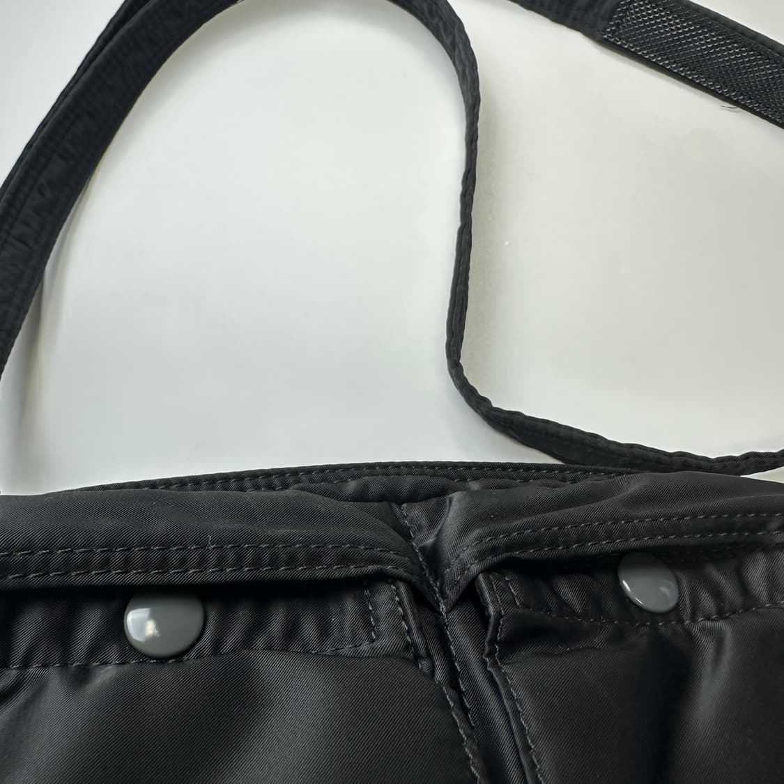 PORTER TANKER SHOULDER BAG 포터 탱커 숄더백 상품이미지5