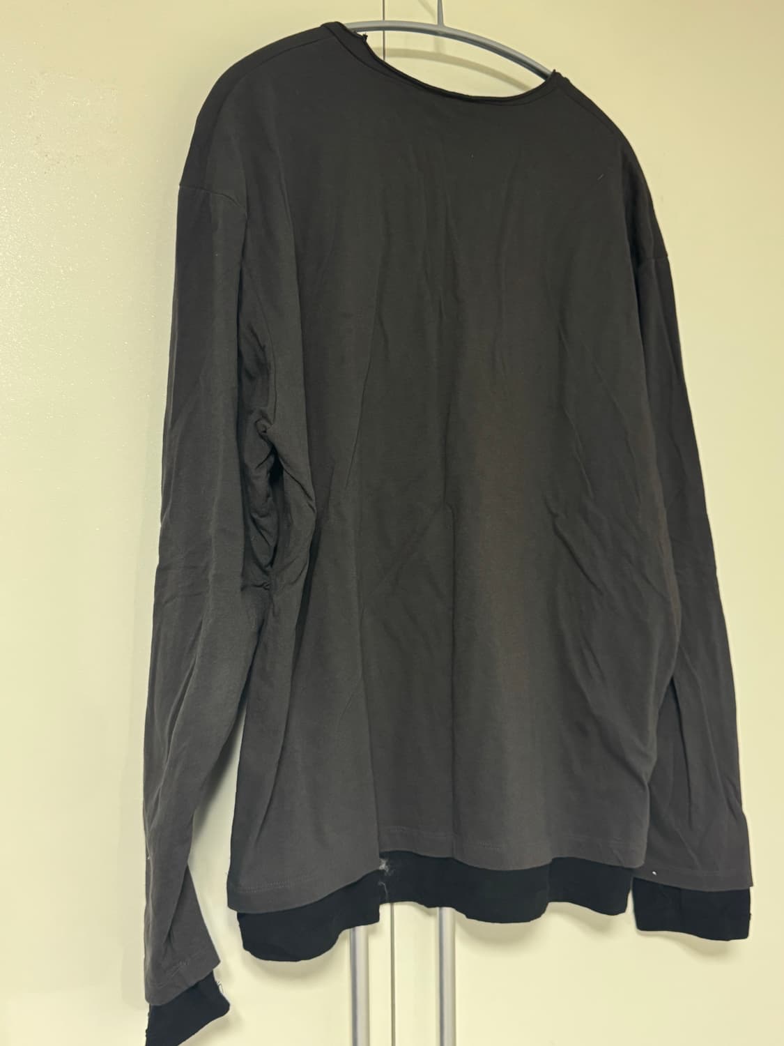 해칭룸 Two Face Tee Charcoal/Black[3] 상품이미지3