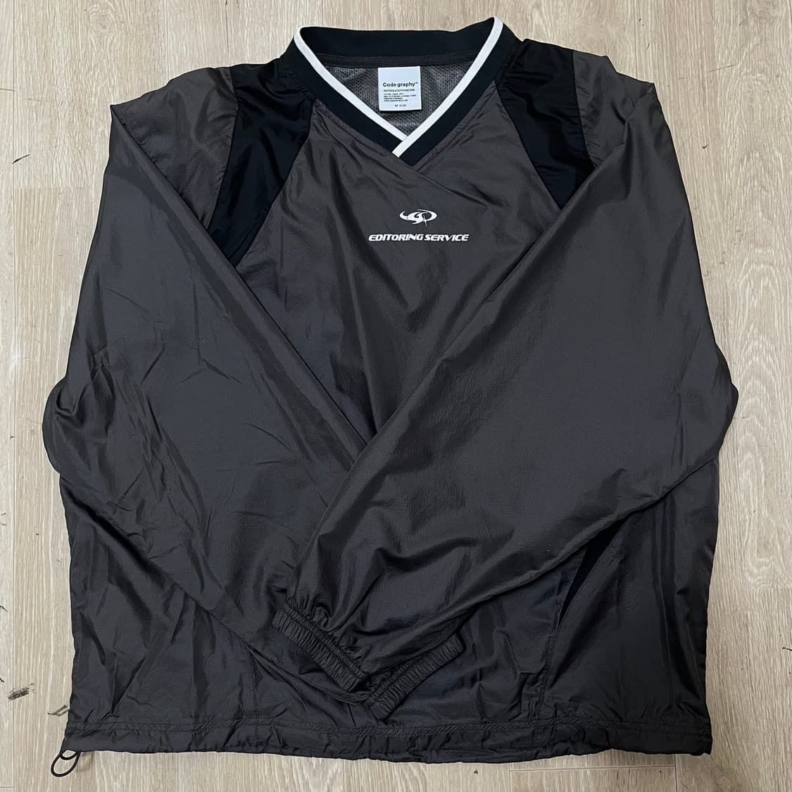 코드그라피 남성 배색 로고 웜업 풀오버 M(95) 상품이미지1