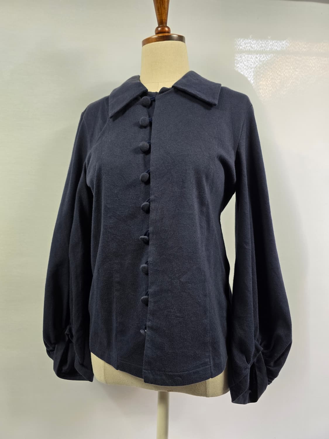 Limi feu 리미푸 검정색 단추 블라우스 S 상품이미지2