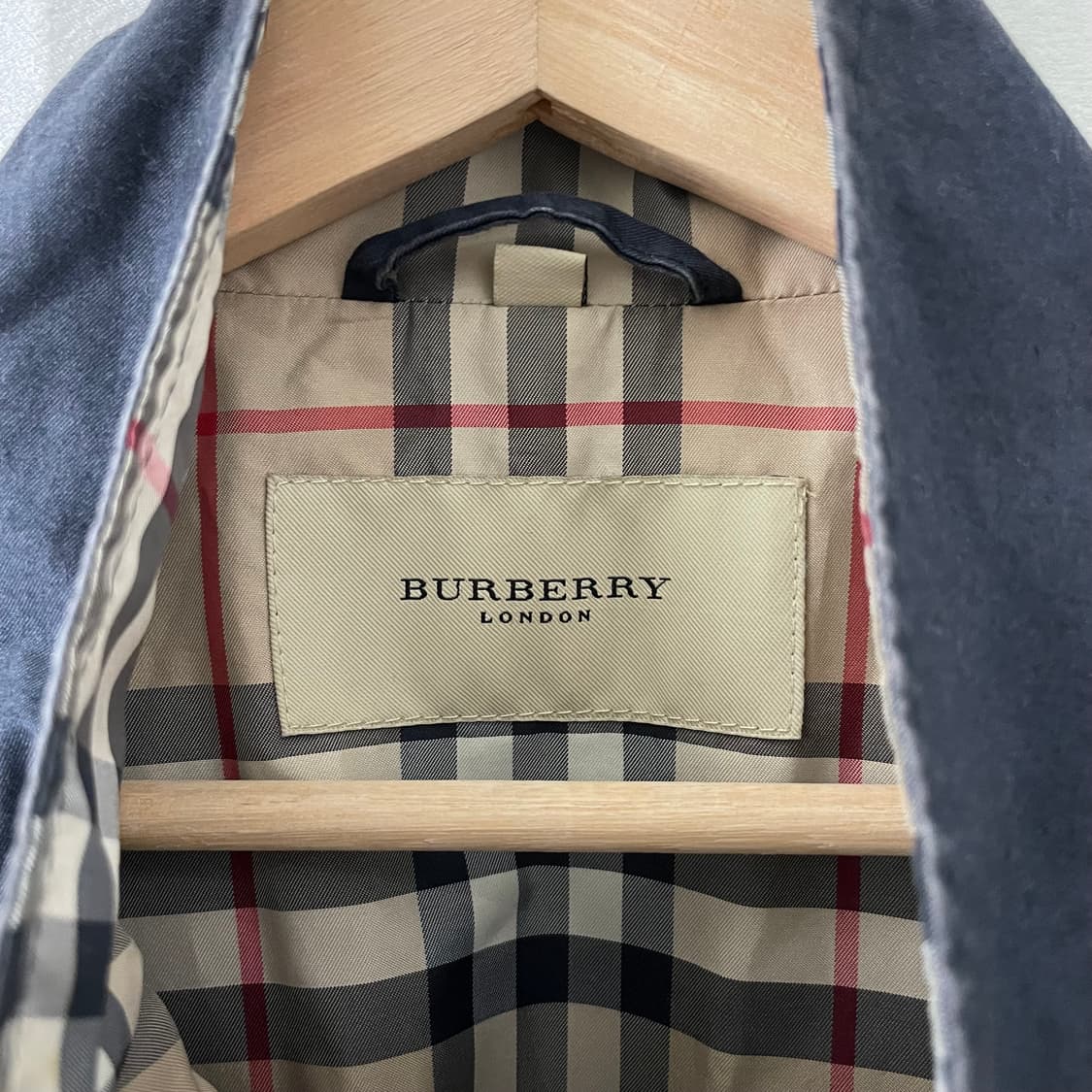버버리 네이비 오리지널 체크 안감 자켓 상품이미지8