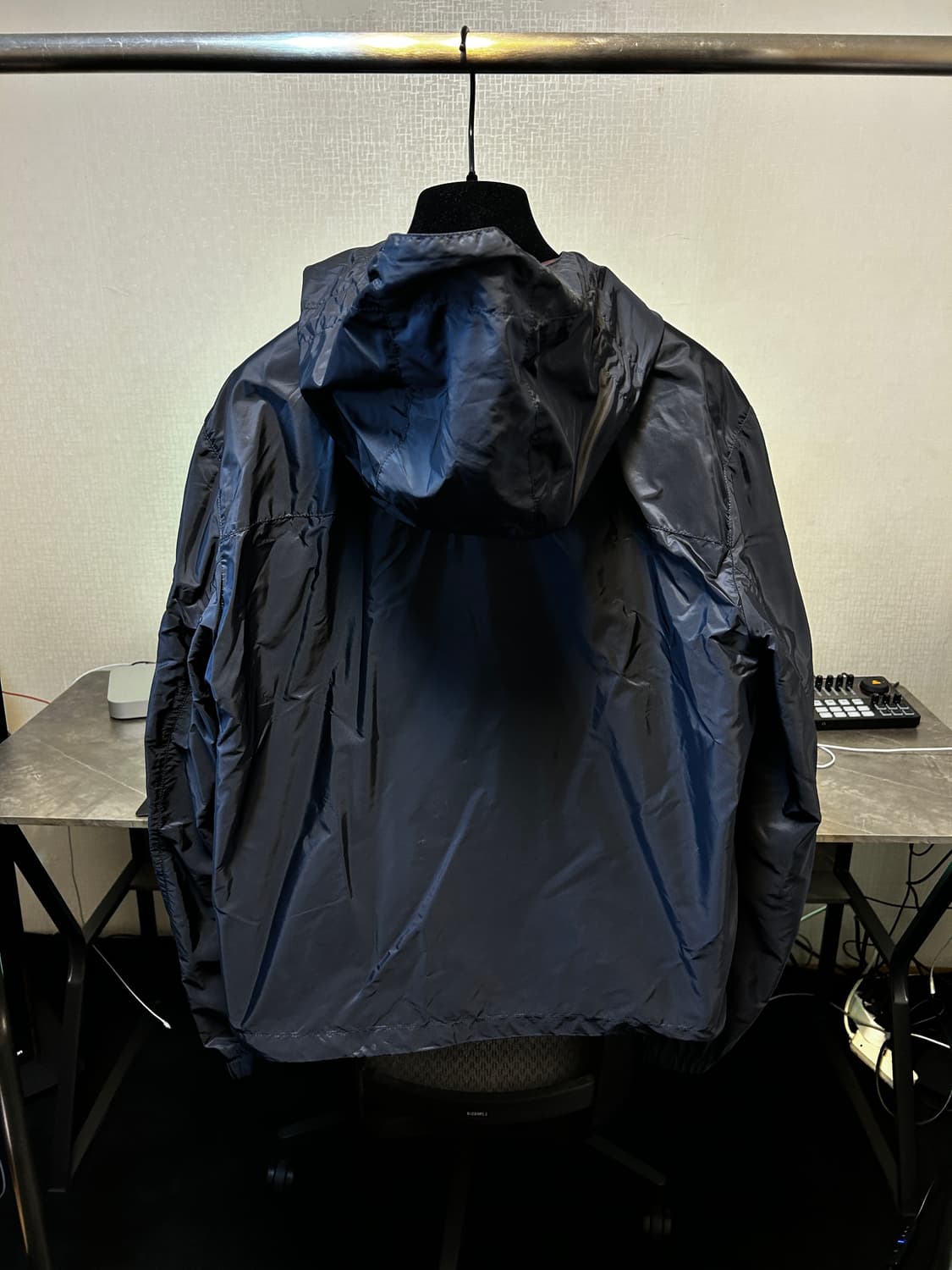 프라다 삼각로고 나일론 자켓 상품이미지5