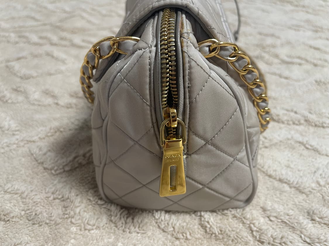프라다 퀼팅 체인백 아이보리 숄더 신품급 상품이미지4