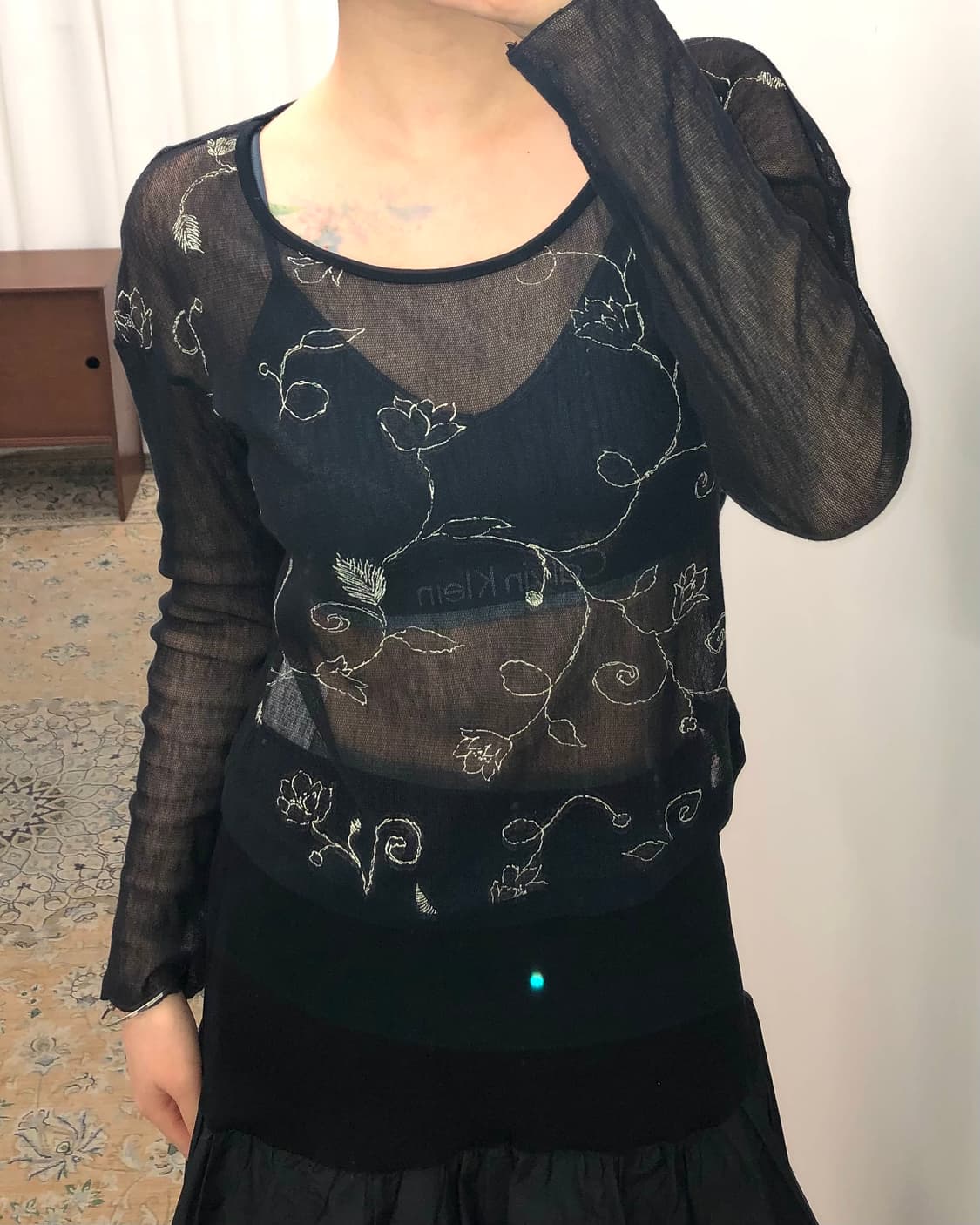 블랙 플라워 시스루 탑 상품이미지2