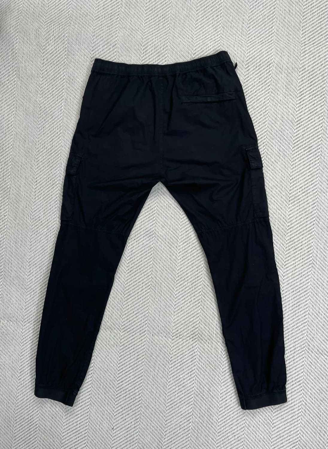 스톤아일랜드 블랙 카고 조거 팬츠 (31) 상품이미지2