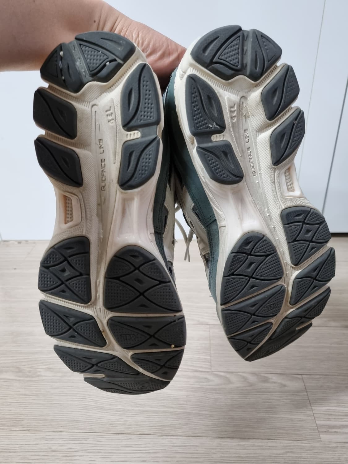 [270] 아식스 젤 NYC 그래파이트 그레이 상품이미지10