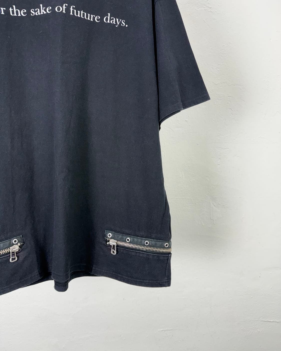 언더커버 16ss 퓨처 데이즈 블랙 집 하프 티셔츠 상품이미지5