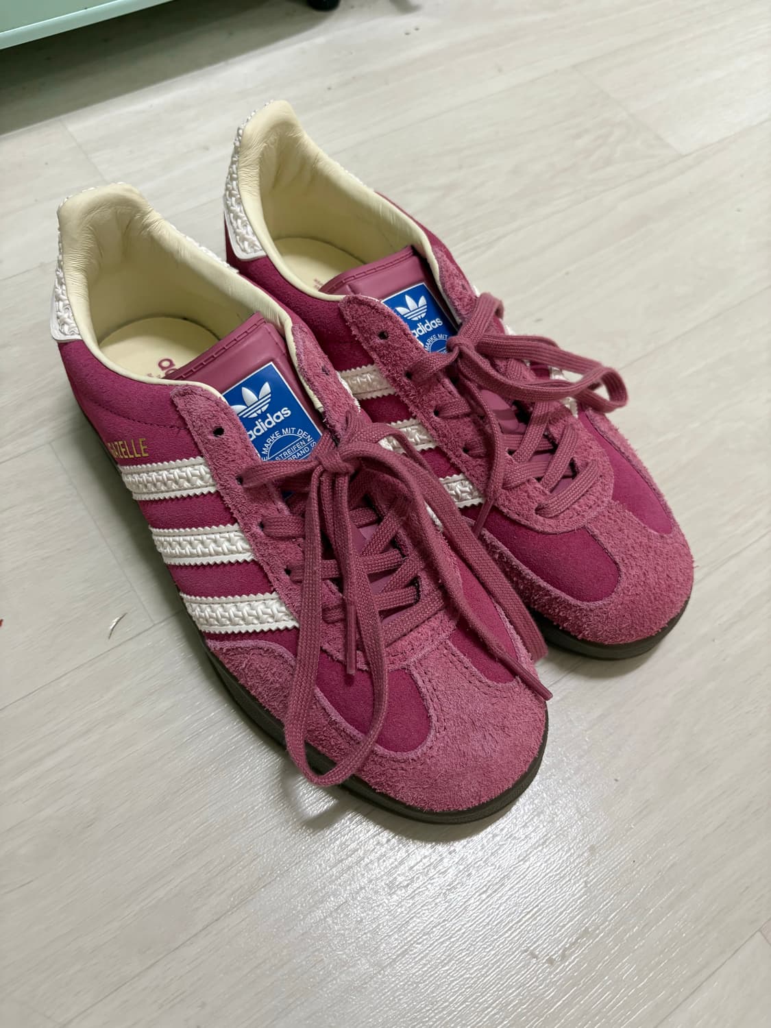 adidas gazelle 상품이미지1