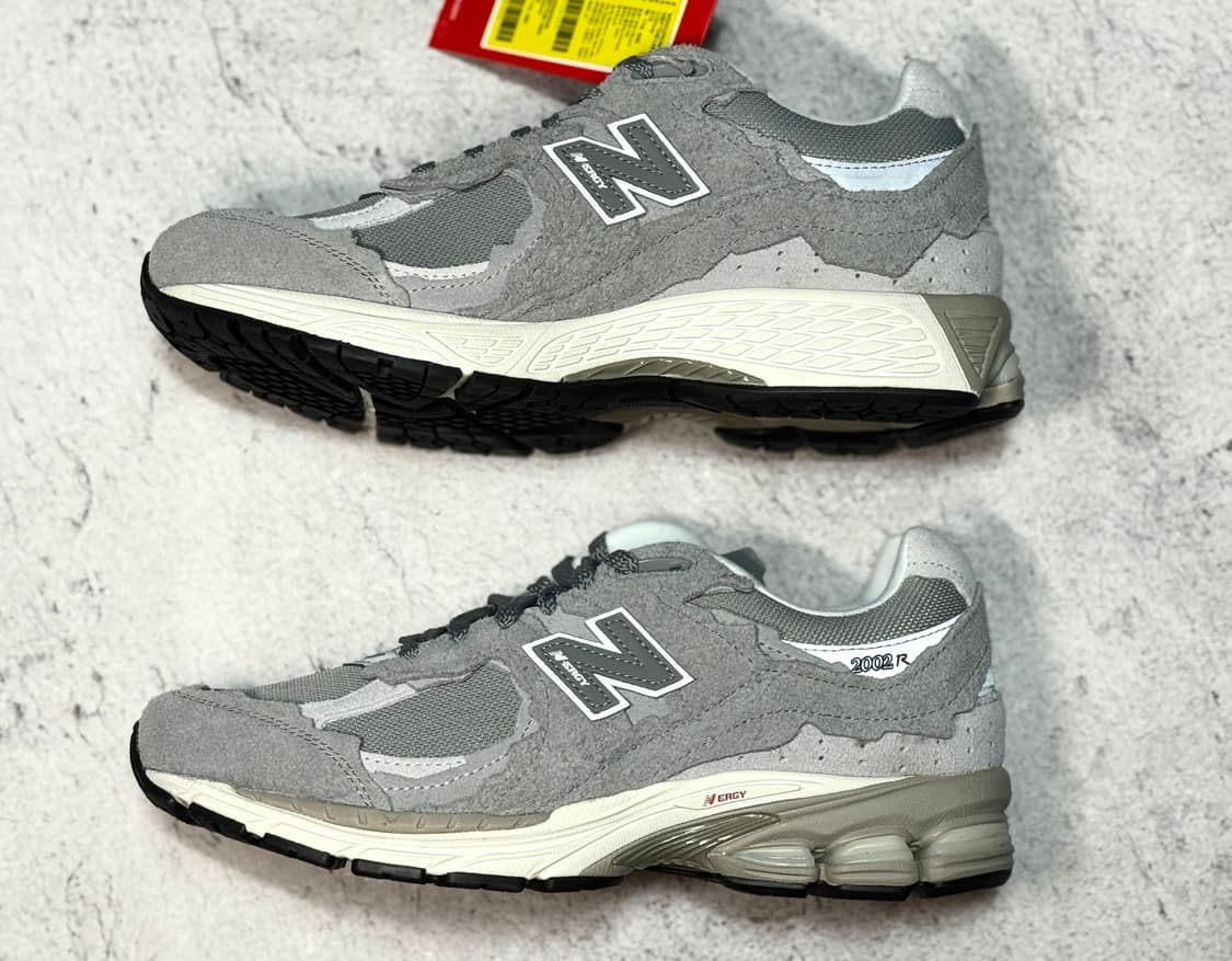뉴발란스 2002R 그레이 새상품 275mm 상품이미지1