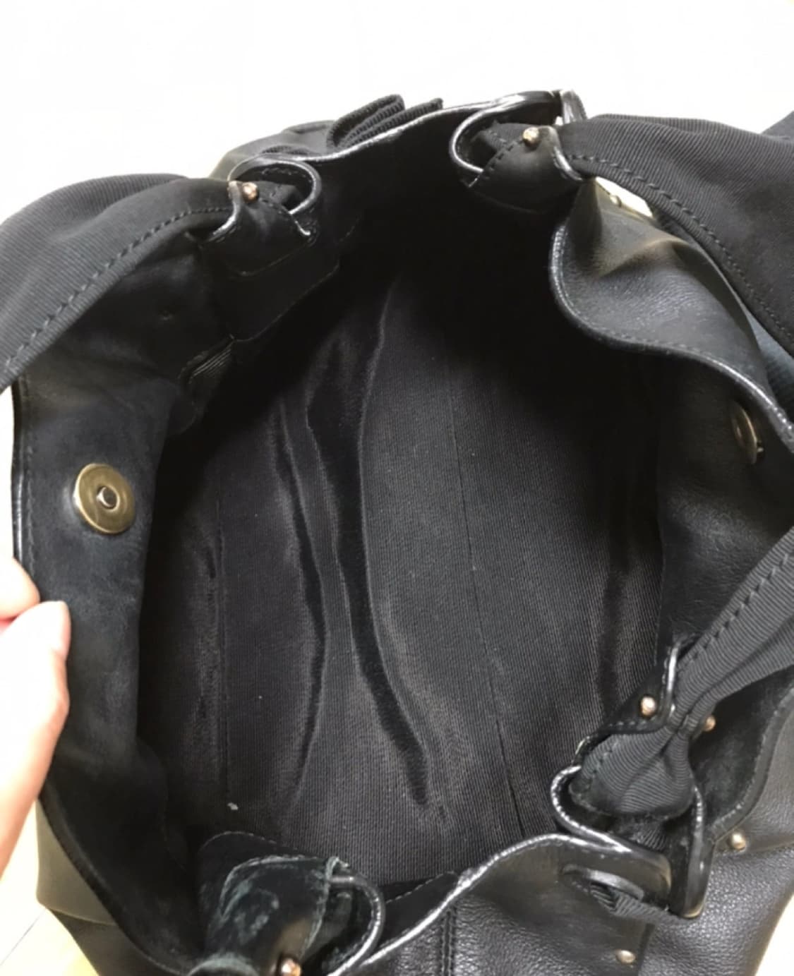 페라가모 Ferragamo 21 B541 바라 리본 숄더백 상품이미지10