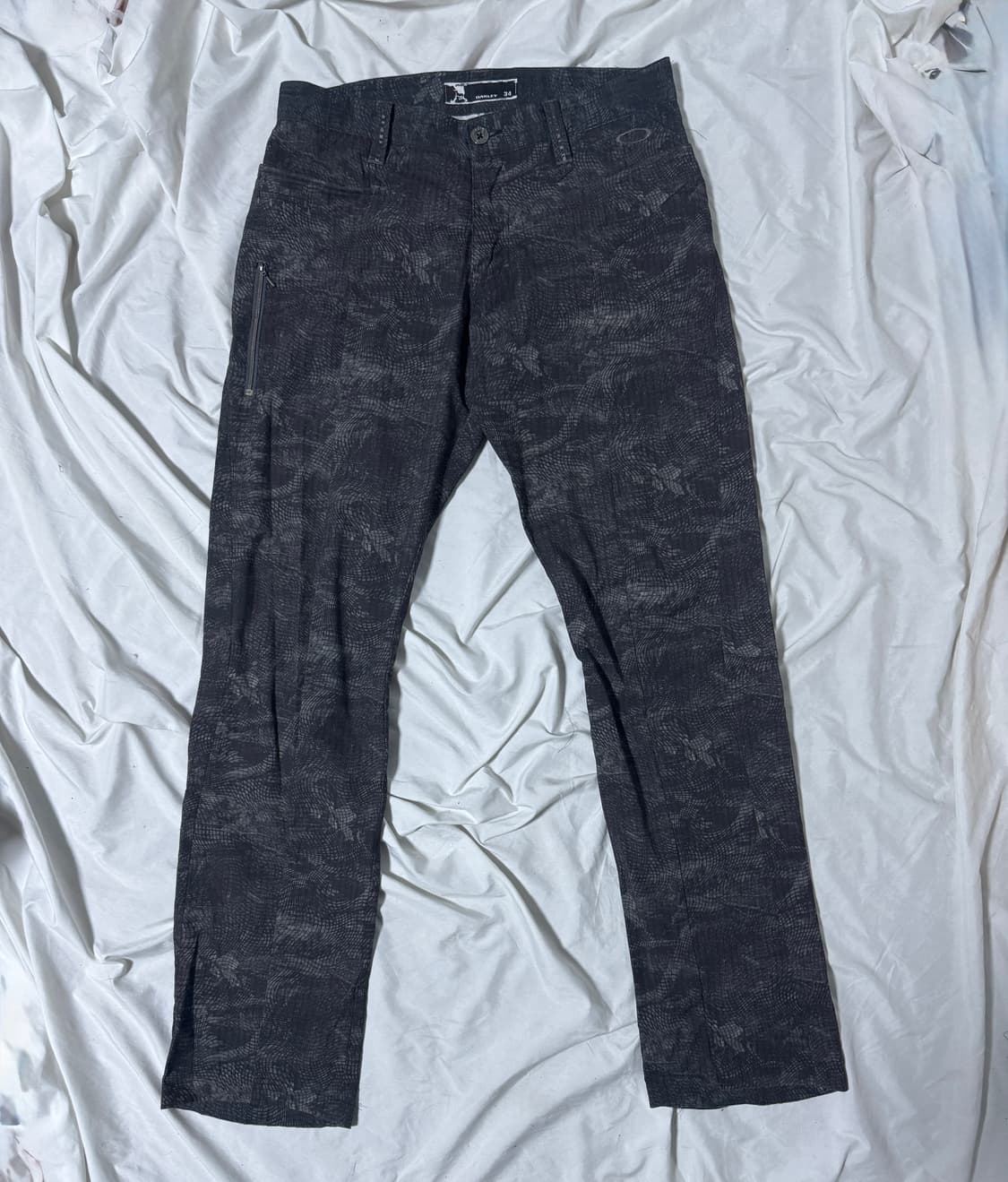 오클리 스컬 네로우 테이퍼드 팬츠 상품이미지2