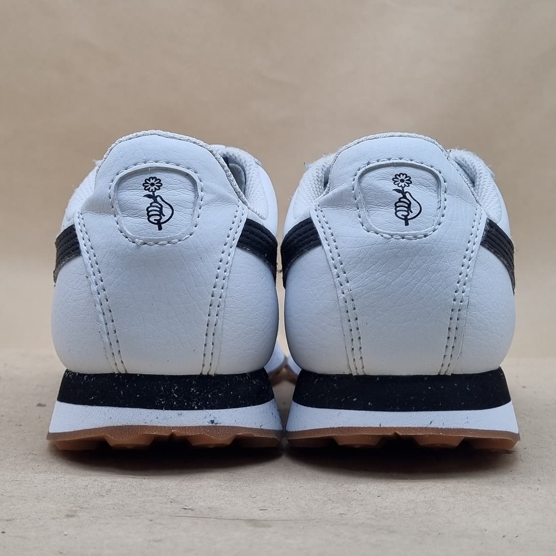 푸마 튜린 BTS 여성운동화240 상품이미지4