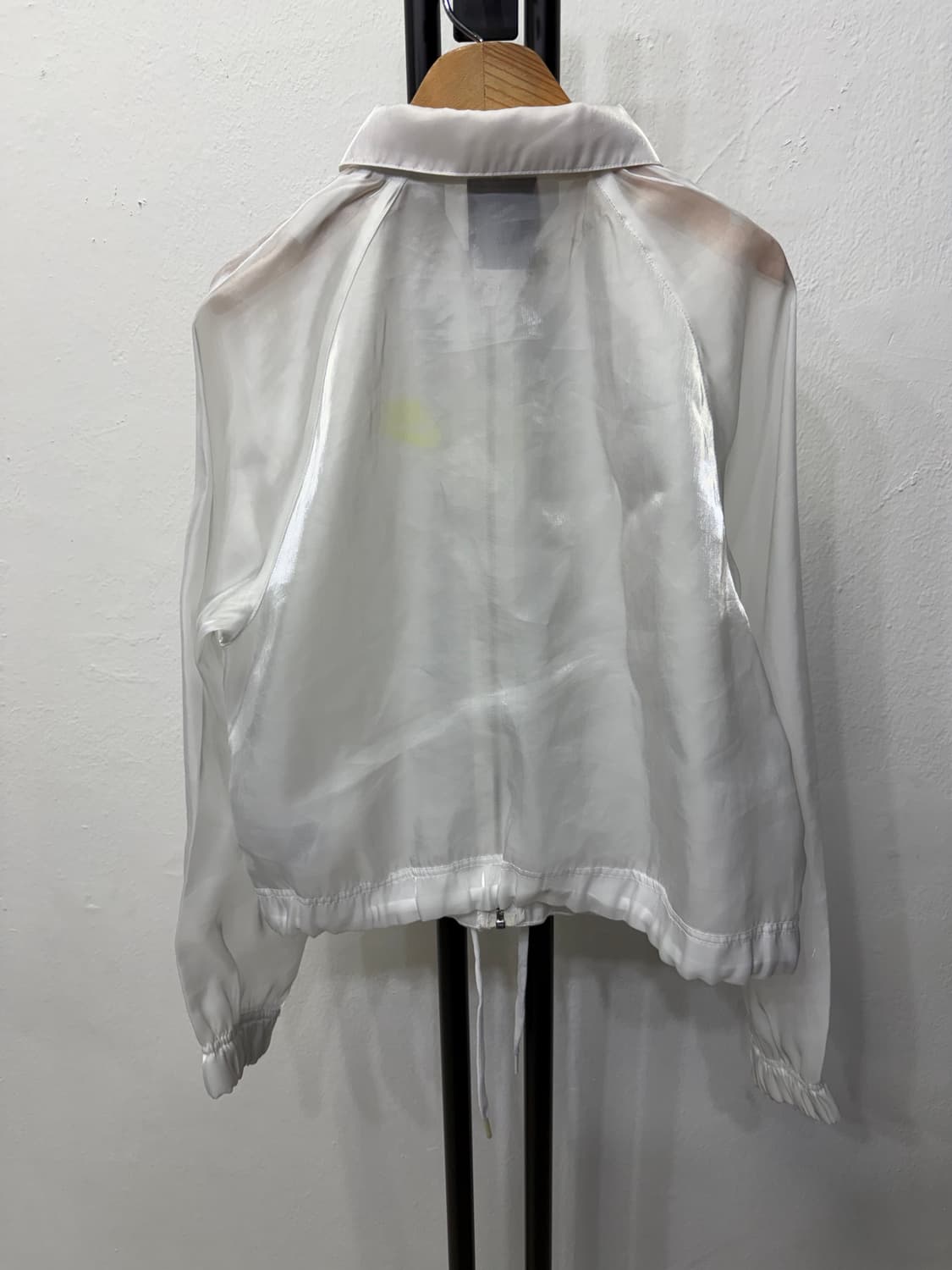 정품) 나이키 여성 AIR 화이트 바람막이 M 상품이미지5