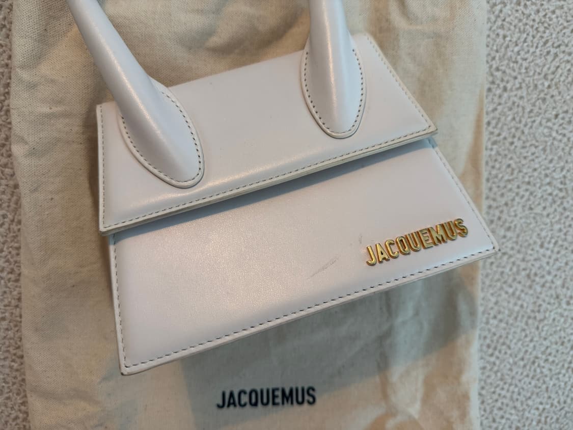 자크뮈스 르 치키토 모옌 화이트 상품이미지4