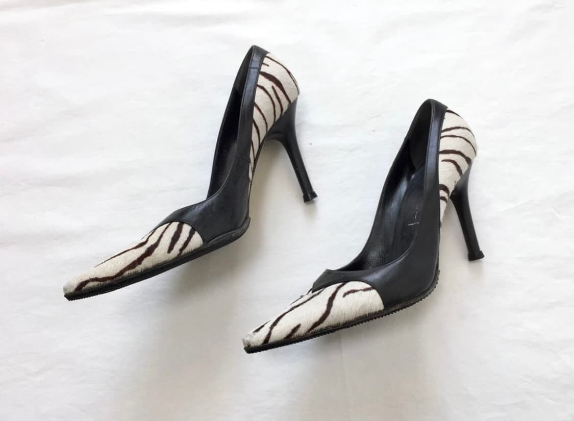 Italy Casadei Ponyhair Heels 송치힐 상품이미지1