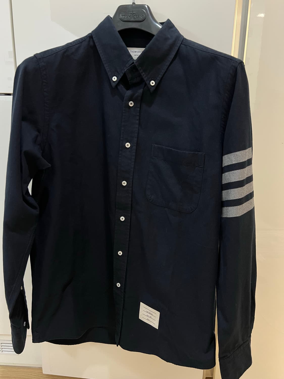 23fw 톰브라운 다크네이비 셔츠 3사이즈 (새상품급) 상품이미지1