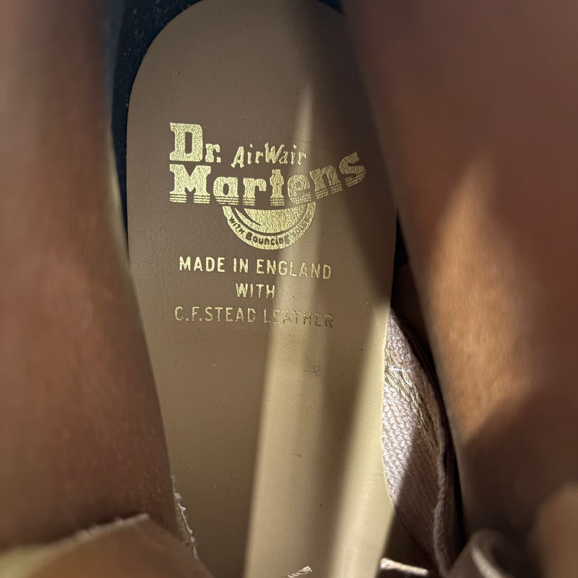 닥터마틴 101 스웨이드 6홀 부츠 245mm 상품이미지8