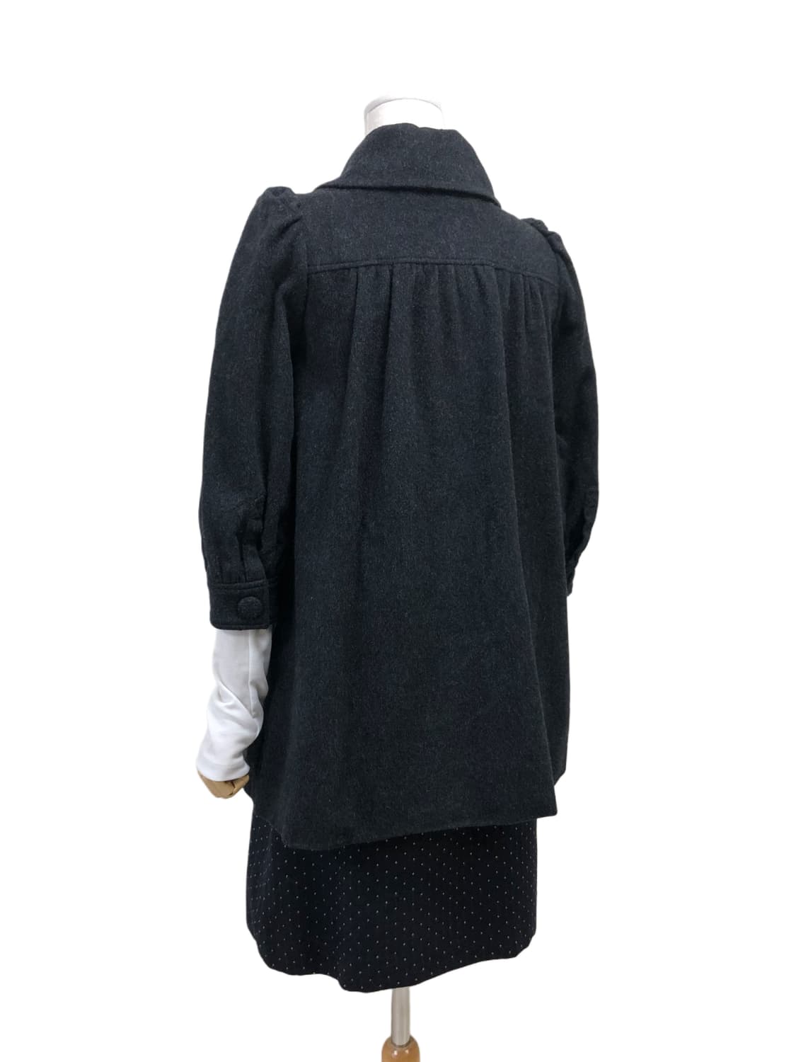 차콜 미디 핀턱 코트 상품이미지7