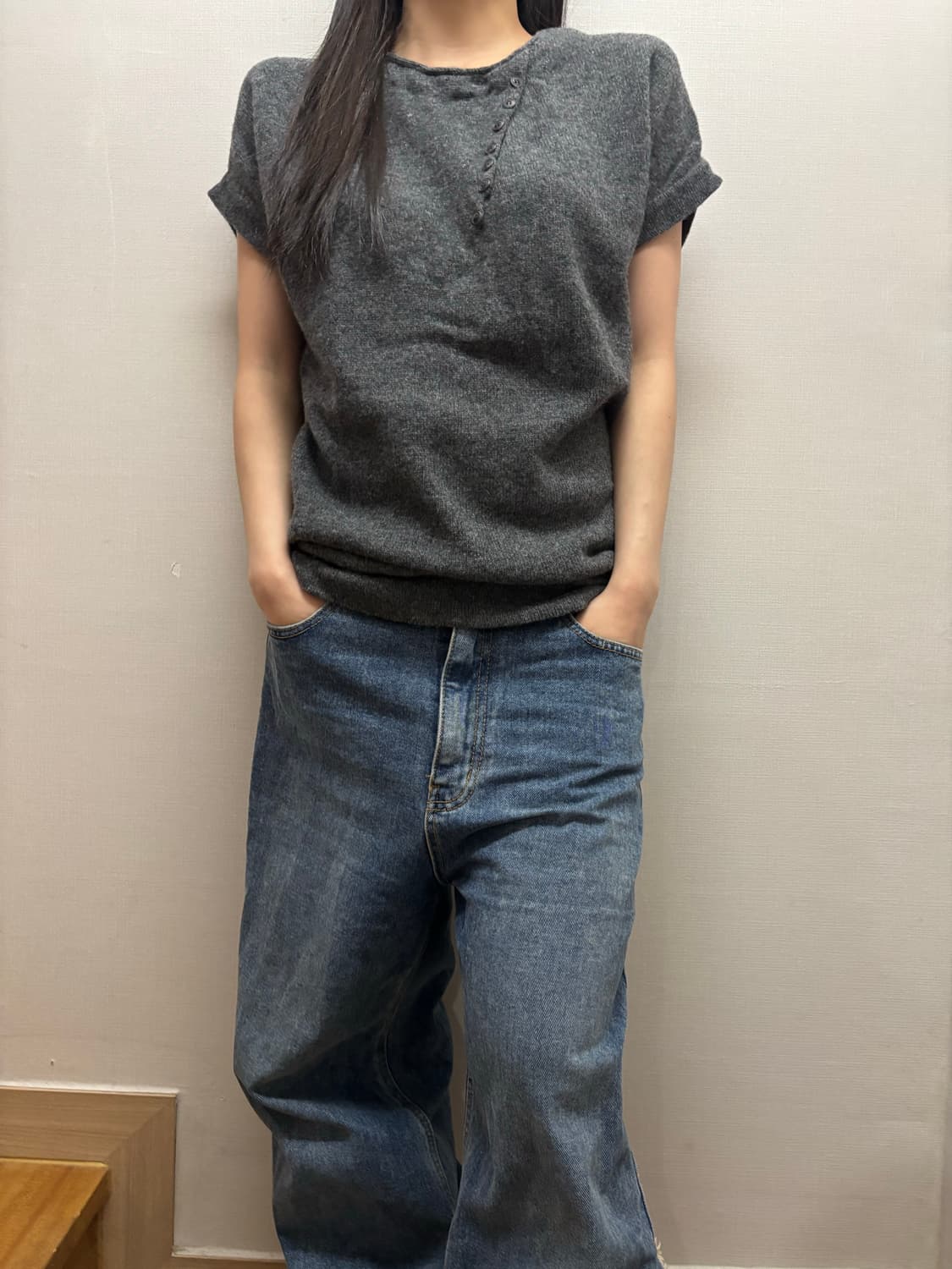 빈티지 그레이 버튼 니트 상품이미지5