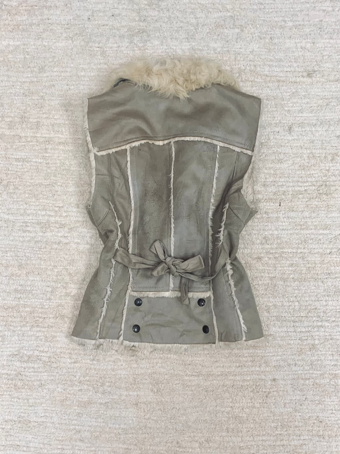 Muted Beige Mustang Vest 상품이미지2